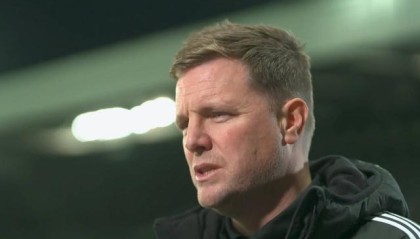 埃迪-豪：健康的博特曼是英超最佳后卫之一；我不太关注积分榜