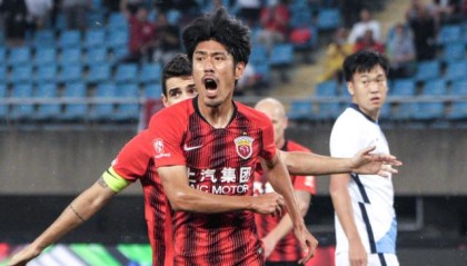 开云官方网站-海港靠土炮迎复赛后最大胜利 两小将斩中超首球